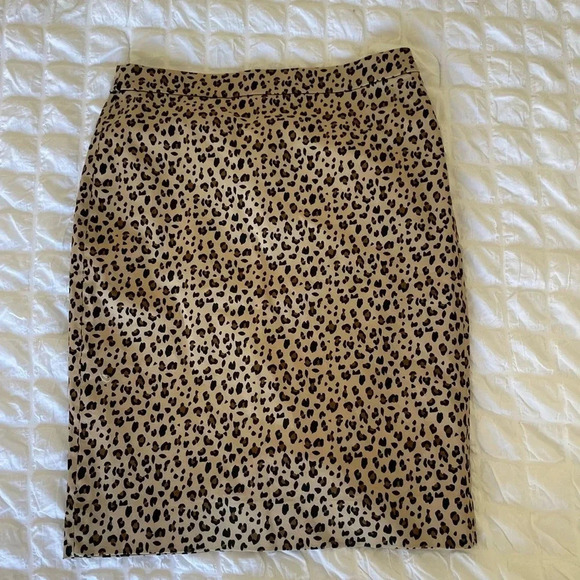 J.Crew No. 2 leopard midi skirt - Picture 3 of 9
